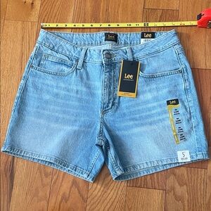 Lee Women's Classic Light Blue Jean Shorts Sz 10